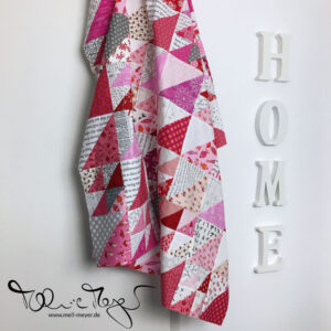 Pink HSTs Quilt | mell-meyer.de